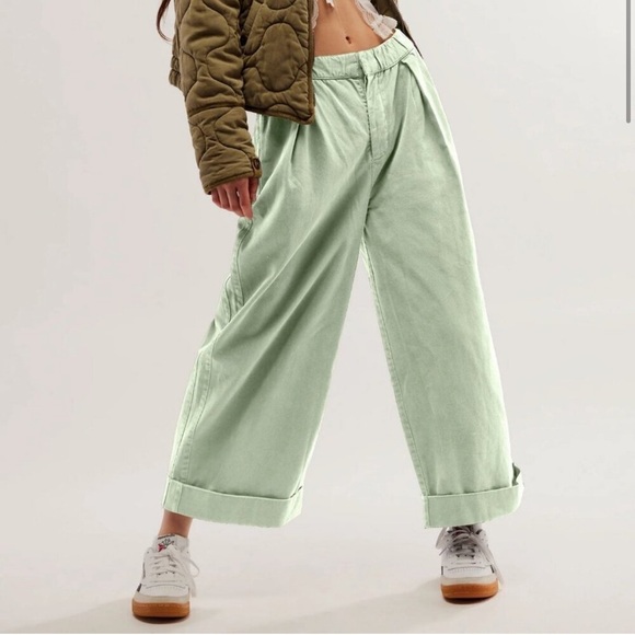 NWT Free People Light Green Wide-Leg Pants - Picture 1 of 5